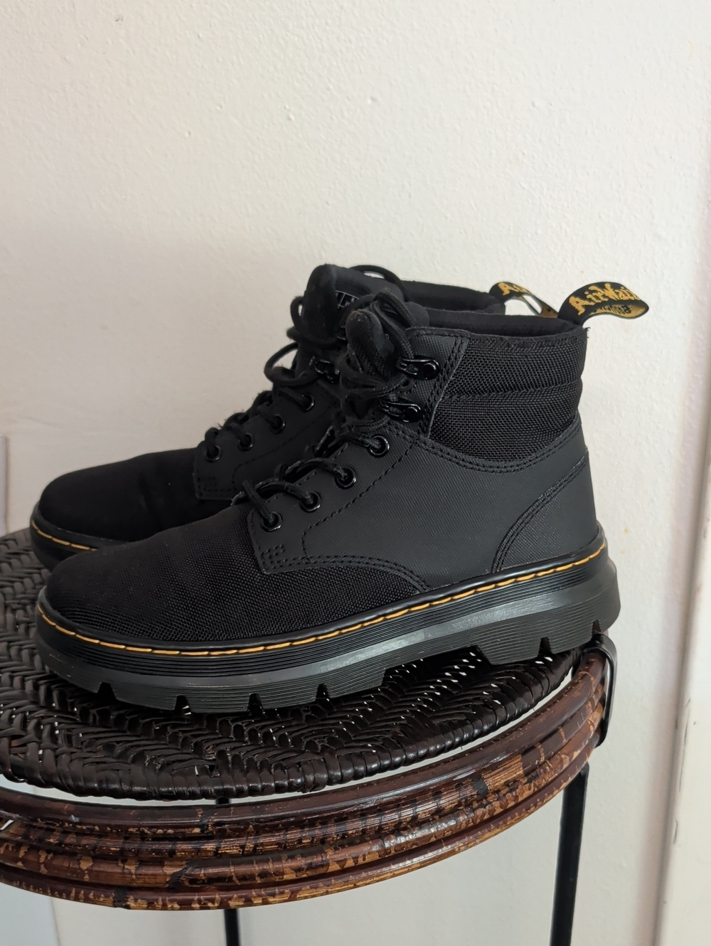 DR. MARTENS RAKIM UTILITY CHUKKA BOOTS WOMEN Size 7